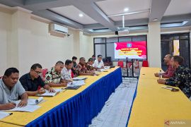 Kemenkum NTT verifikasi dua WNA asal Italia ajukan diri jadi WNI