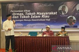 Akademisi - tokoh Islam Riau upayakan desentralisasi pelaksanaan haji