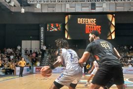 Hangtuah beri perlawanan atas Dewa United di babak pertama laga IBL