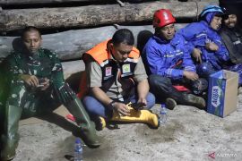 Satu tewas dan dua masih hilang akibat banjir di  Puncak, Bogor