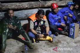Satu tewas dan dua masih hilang akibat banjir di  Puncak, Bogor
