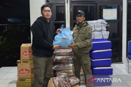 Pemkab Bogor komitmen penuhi kebutuhan dasar korban bencana Puncak