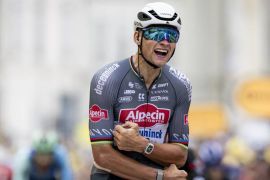 Mathieu Van der Poel rebut puncak klasemen umum Tour de France
