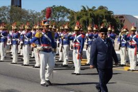 Prabowo disambut meriah dengan parade pasukan berkuda di Istana Brasil