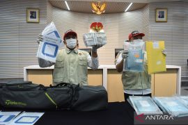 Lengkapi berkas penyidikan digitalisasi SPBU, KPK periksa Elvizar