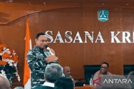 TNI AL siapkan kapal KRI Mata Bongsang untuk upacara bawah laut HUT RI ke-80