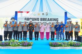 Dukung MBG, Kapolri hadiri groundbreaking sembilan SPPG Polda Riau