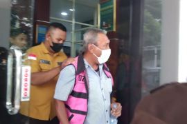 Kejari Ternate tahan dua tersangka korupsi dana hibah KONI