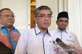 Menaker: Tarif baru AS momentum RI perkuat industri dalam negeri