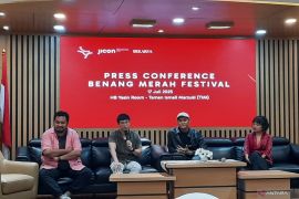 Merayakan kebahagiaan di 