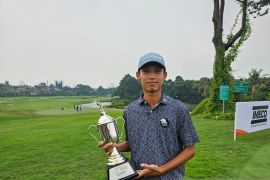 Gaya bermain agresif antar Randy menangi Medco-Pondok Indah golf 2025