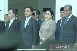 Wapres Gibran berdampingan dengan Puan hadiri upacara Praspa TNI-Polri 2025