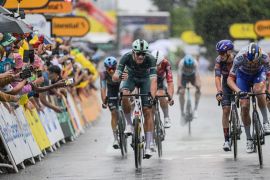 Etape 19 Tour de France dipersingkat karena wabah penyakit sapi