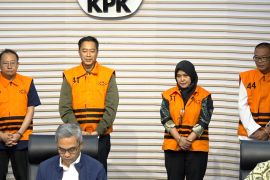 KPK tahan empat tersangka kasus pemerasan izin TKA di Kemnaker