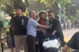 Dua pria mabuk ngaku 