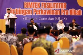 Kemenag latih penghulu agar tak sekadar pengadministrasi akad nikah