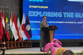 Wamenlu: Pengembangan AI perlu dimulai dari pemerintah