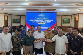 Disaksikan Menkum, Mie Gacoan dan LMK SELMI sepakat berdamai