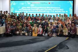 UM Surabaya tuan rumah ICoIFL dan lahirkan Piagam Surabaya