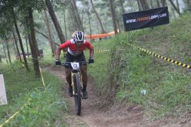 Antusiasme tinggi di Kejuaraan 76 IDH dan 76 IXC 2025 di Bukit Klangon Yogyakarta, diramaikan rider mancanegara