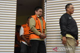 Terpopuler, Bupati Kolaka Timur tersangka hingga kematian Prada Lucky