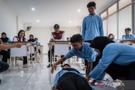 Mensos dan Menkeu tinjau Sekolah Rakyat, pastikan siap tampung 15 ribu siswa lebih se-Indonesia