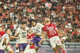 Persik Kediri jamu Madura United di Gresik