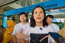 Veronica Tan ajak dua putranya jalani CKG di Puskesmas Penjaringan