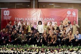 Menhut beri penghargaan Wana Lestari 2025 kepada lima delegasi Kalsel