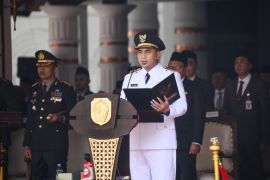 Wagub Jateng gantikan Bupati Pati pimpin upacara HUT RI