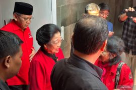 Megawati absen HUT RI di Istana, Hasto: Sudah merayakan di sekolah partai