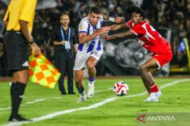 Mario Lemos ambil risiko kartu-kartu kuning demi kemenangan Persijap
