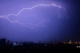 Rilis peringatan hujan badai, Beijing naikkan status darurat banjir