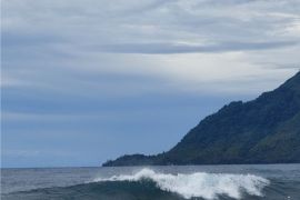 BMKG: Waspada hujan lebat & gelombang tinggi di perairan Maluku Utara