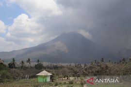 Badan Geologi sebut aktivitas Gunung Lewotobi Laki-laki masih tinggi