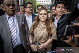 Kasus BJB, KPK tegaskan pemeriksaan Lisa Mariana bukan cari sensasi