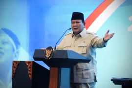 Terpopuler, Prabowo pecat Wamenaker dan utang proyek kereta cepat