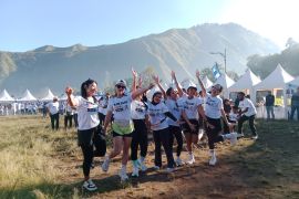 Ajang ANTARA Color Run perkuat citra Gunung Rinjani di mata dunia