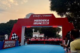 Mensesneg, Seskab dan Menpora lepas ribuan pelari Merdeka Run 8.0 K