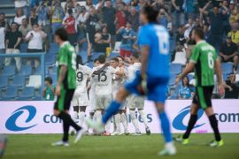 Napoli buka musim dengan telan Sassuolo 2-0