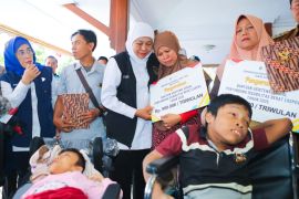 Gubernur Jatim: 9.000 lebih penerima manfaat bansos untuk judi online