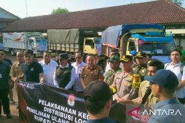 Stafsus Menkopolkam lepas distribusi logistik Pilkada Ulang di Bangka