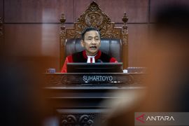 Mahkamah Konstitusi larang wakil menteri rangkap jabatan
