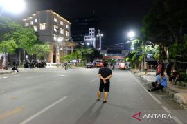 Suasana Kota Surabaya masih ramai polisi dan massa aksi demo