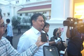 Airlangga Hartarto sebut Sri Mulyani ikut rapat kabinet