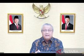BI stabilkan rupiah pascademo, target kembali menguat ke Rp16.300