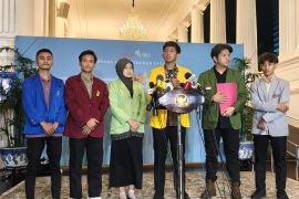 Dialog mahasiswa-OKP dengan Mensesneg dan Mendikti bahas 17+8
