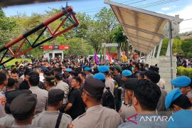 Analis: Hentikan provokasi tuding TNI ciptakan darurat militer