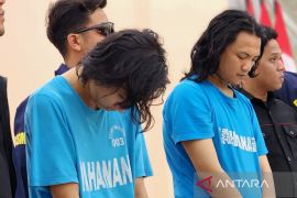 Polisi tangkap pelempar molotov saat aksi di depan Mapolda Jateng