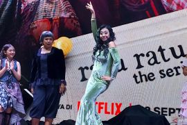 Asri Welas tutup jalan Times Square New York untuk adegan Biyah